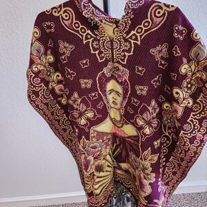 0Elegant Authentic Mexican Poncho with Artistic Design